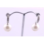 18ct Pair of South Sea pearl Earrings